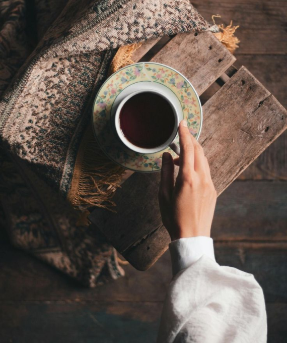 girl with coffee